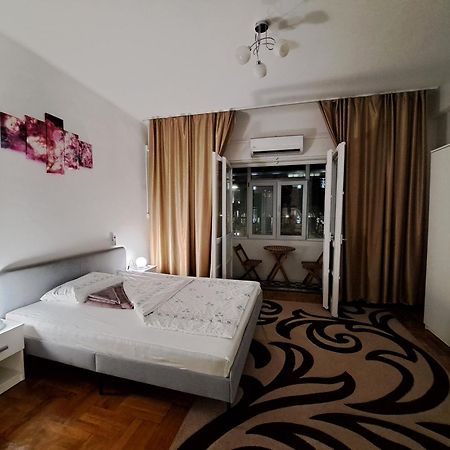 Ferienwohnung Amytis Flat Old City Bukarest Exterior foto